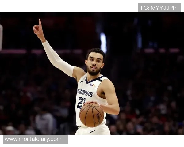 十一年篮球旅程回顾泰厄斯琼斯晒照感怀岁月流逝 十一年篮球旅程回顾泰厄斯琼斯晒照感怀岁月流逝