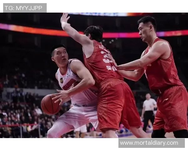 淡厚然新赛季首战6投1中拿到2分7板 其中5个前场篮板助队首胜