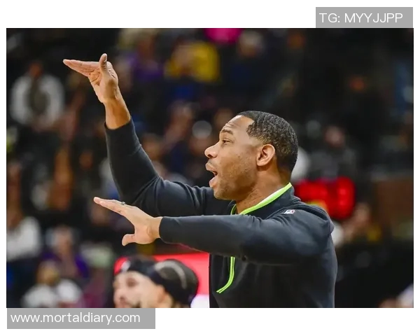 威利·格林被解雇，马祖拉强调教练困境的情境因素