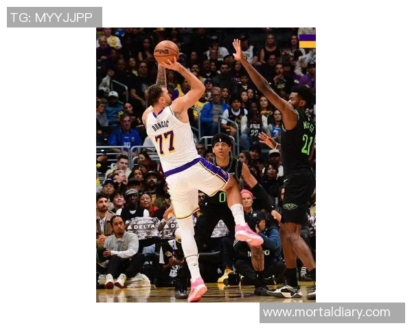 打疯！东契奇单节20分：湖人生涯4次队史第二 生涯27次超詹姆斯