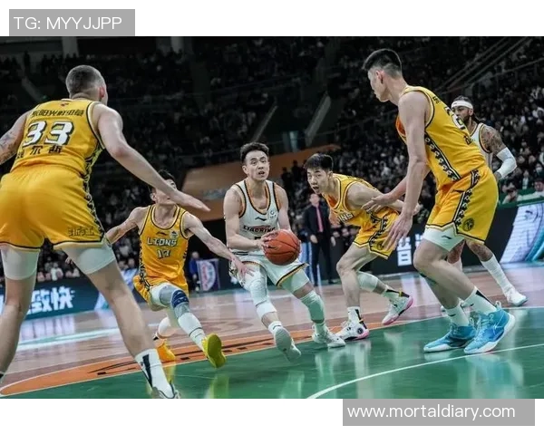 新疆男篮全队仅得13分,被广州轰出一波22-4&首节落后18分 新疆男篮全队仅得13分,被广州轰出一波22-4&首节落后18分