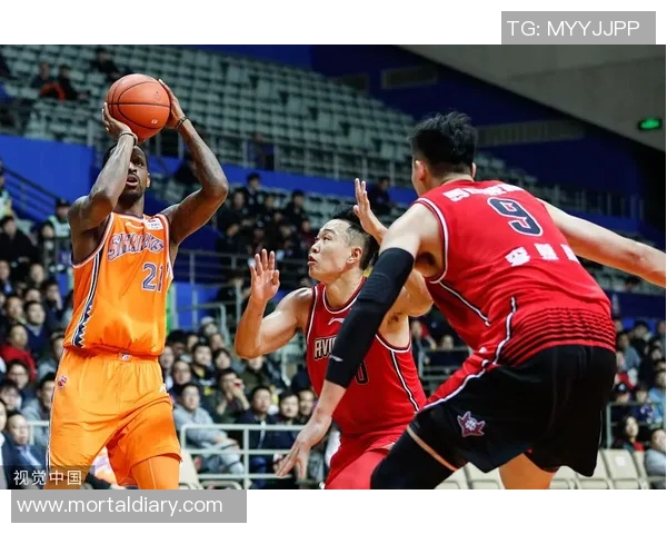 上海男篮末节是如何逆转深圳队并锁定胜局的?